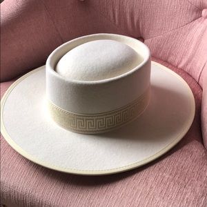 ✨LAST ONE Olive & Pique “Cleo” Cream Felt Rancher